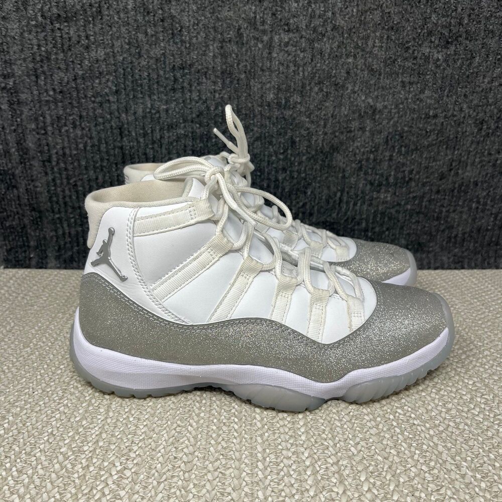Nike Air Jordan 11 Retro White Metallic Silver Glitter Women’s 7 AR0715-100